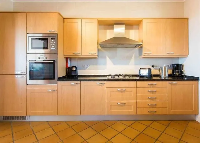 Апартаменты T2 Terraco Privativo Vista Mar Del Rey A1