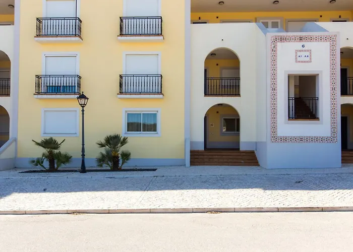 T2 Sea View, Pool, Golf, Private Terrace, Del Rey, Obidos A1 Daire
